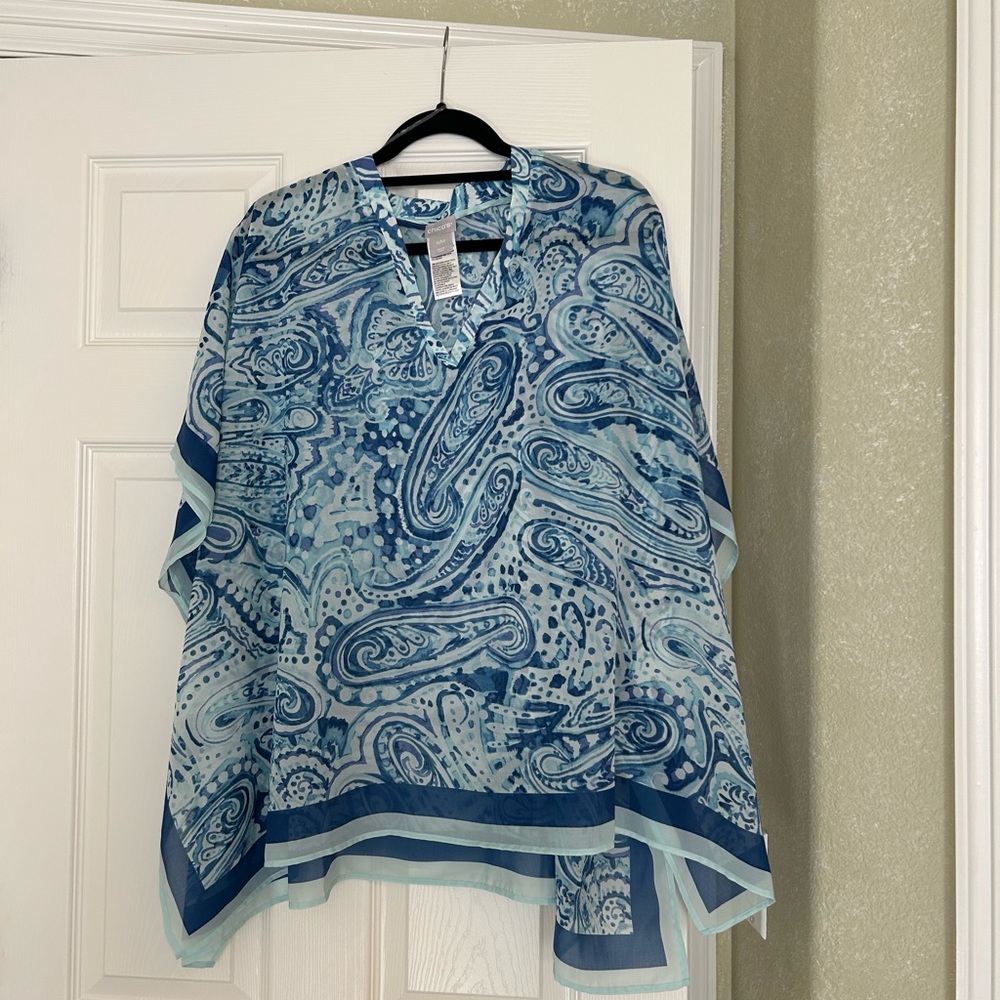 SOLD!  Chico’s S/M Floral light weight poncho